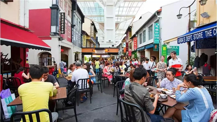 【熊猫速汇】华人在新加坡都做什么？月薪多少？一目了然！
